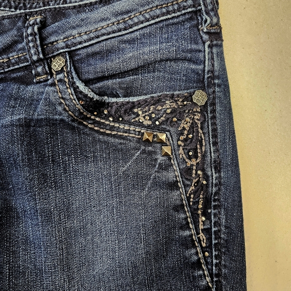 Silver Jeans - Picture 11 of 12